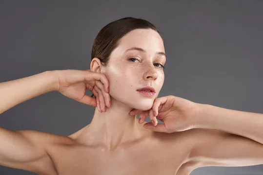 世界杯投注平台评测编辑团队成员肖像